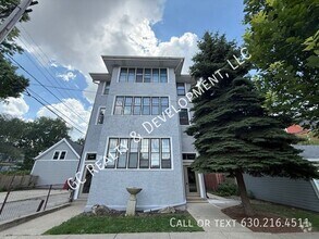 Building Photo - 717-719 Randolph St