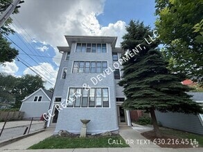 Building Photo - 717-719 Randolph St
