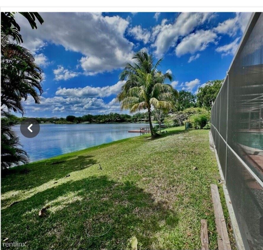 14110 Lake Candlewood Ct, Miami Lakes, FL 33014 House Rental in Miami