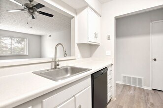 Interior Photo - Kings Highlands