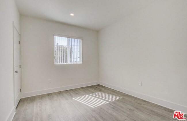 Building Photo - 2635 Hauser Blvd