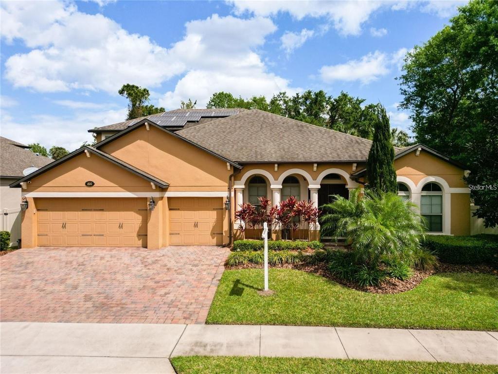 Foto principal - 600 Stone Oak Dr