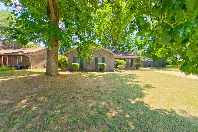 Foto del edificio - 4224 Beardsley Dr