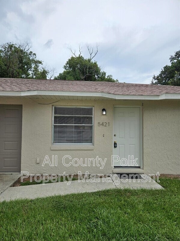 Building Photo - 5421 N Orange Ave