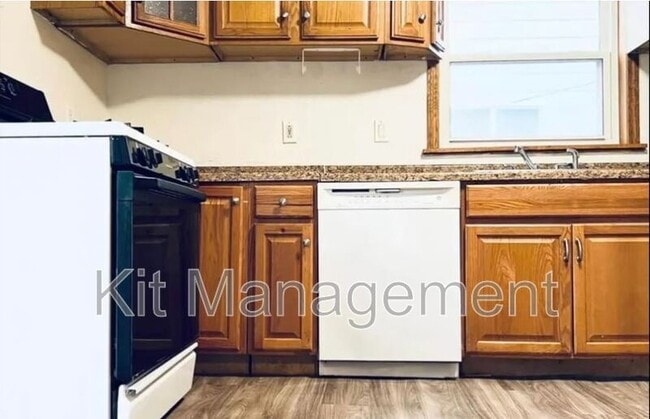 Building Photo - 619 Durango Dr