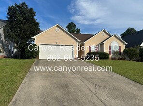 Building Photo - 3117 Winesap Rd