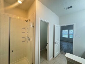 Building Photo - 8107 Gran Villa Dr