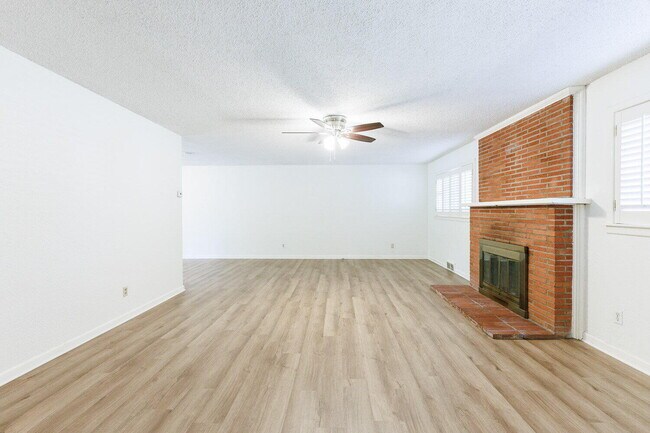 Building Photo - 3311 37th St