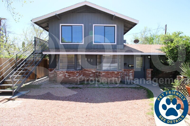 Primary Photo - 117 W 2nd St