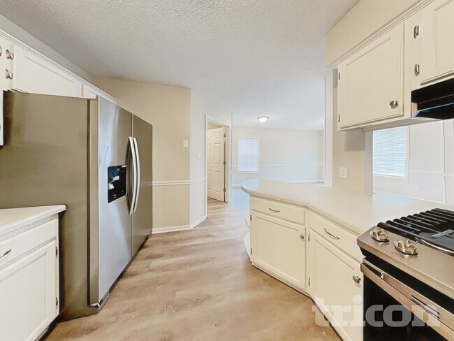 Foto del edificio - 437 Bradford Cir