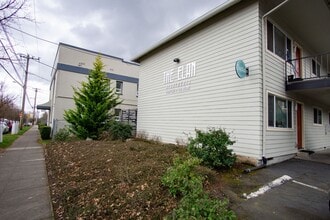Building Photo - 7556 N Ida Ave