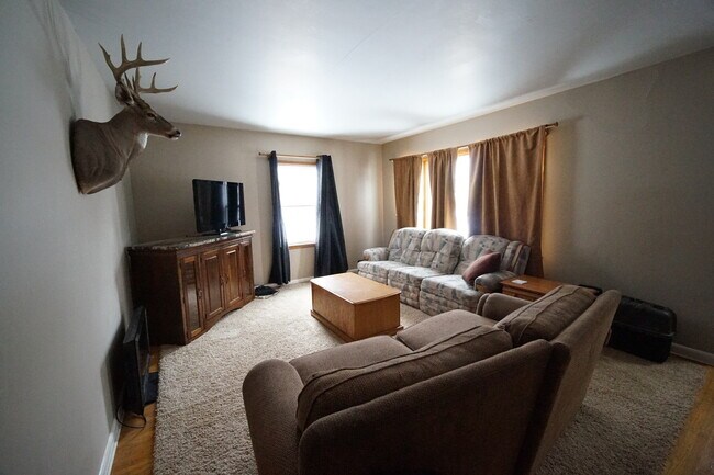 Living Room - 2300 Washington St