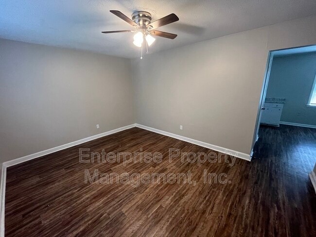 Building Photo - 4250 Trudy St