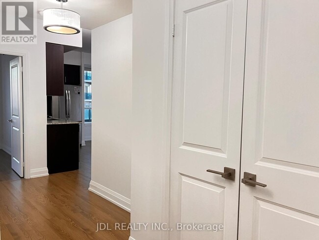 Photo du bâtiment - 7161 Yonge St