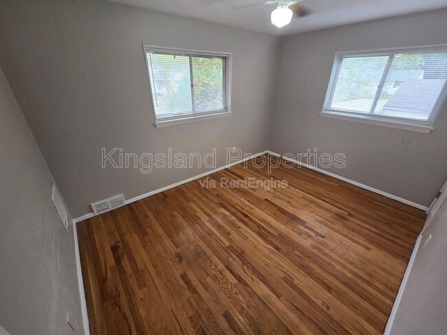 Foto del edificio - 7315 Albright Ave