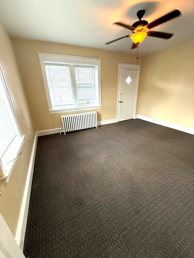 LIVING ROOM - 425 N Simpson St