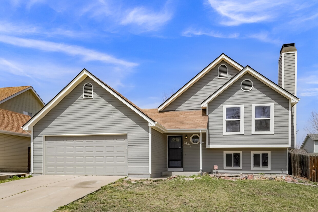 Foto principal - 1447 W 134th Dr