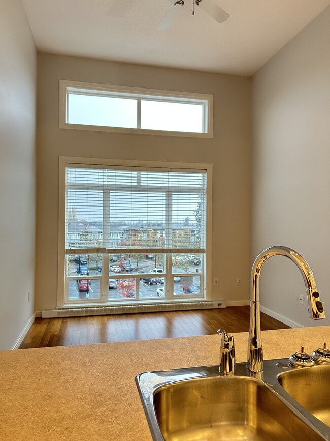 Photo du bâtiment - 45535-45535 Market Way