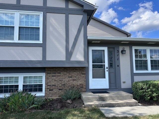 Foto del edificio - 311 Cherrywood Ct