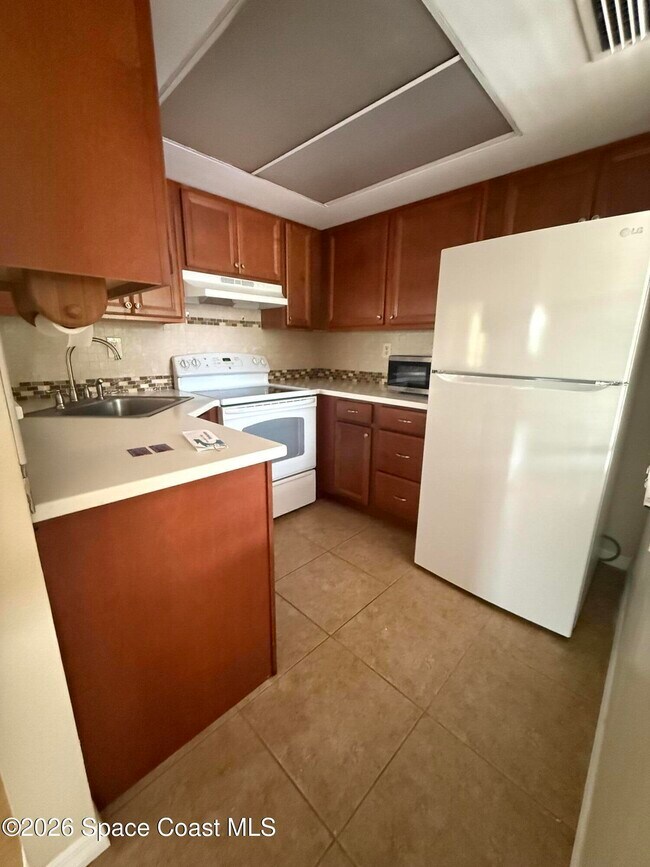 Building Photo - 1601 Sunny Brook Ln