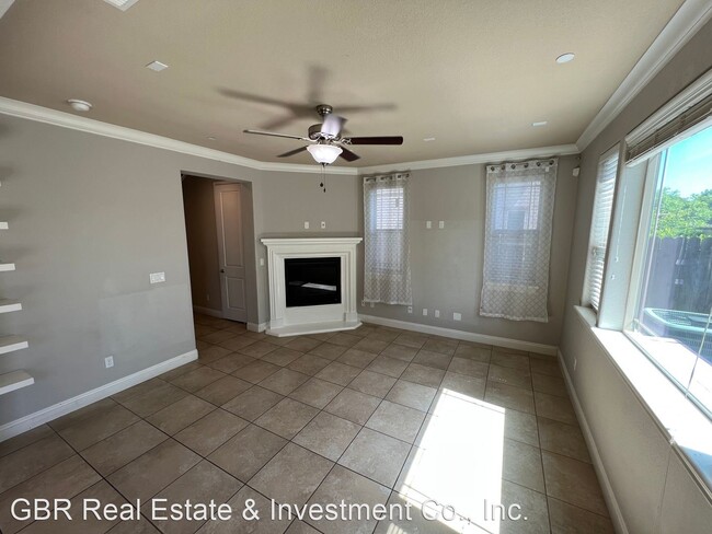 Building Photo - 3 br, 2 bath House - 569 Addison Court