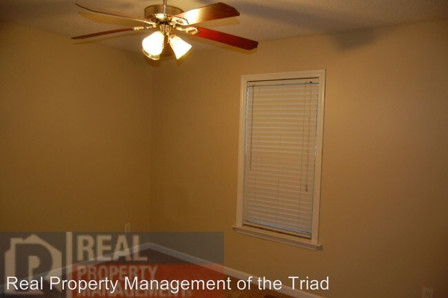 Building Photo - 3 br, 2 bath House - 2705 Ralph Johns St