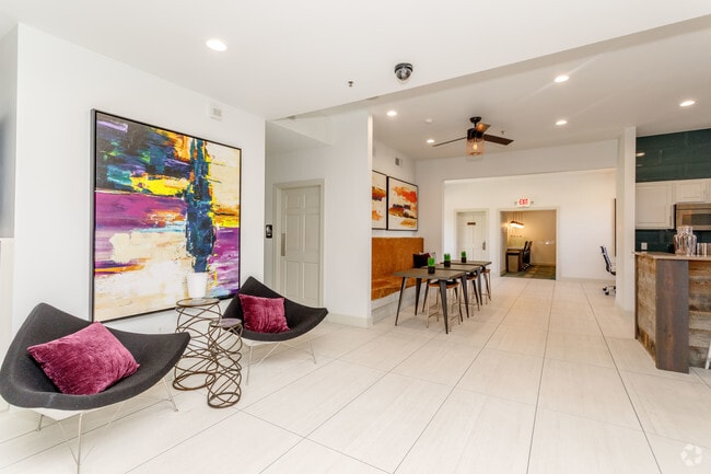 Interior Photo - Grindstone Canyon
