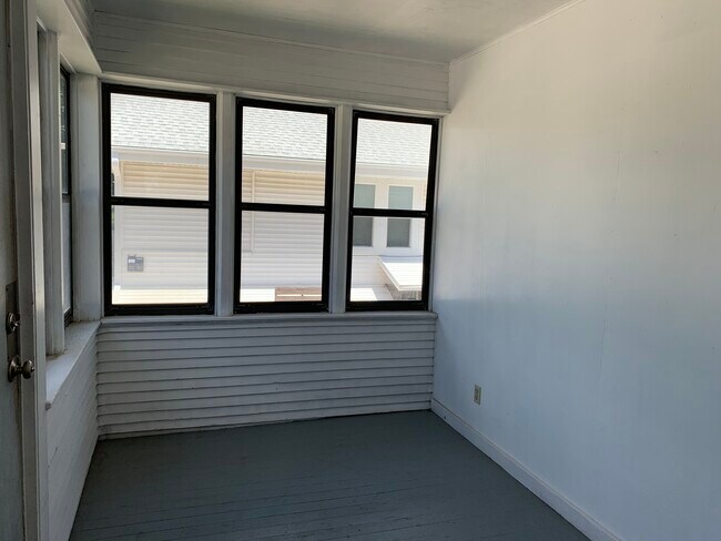 Foto del edificio - 914 W 24th St