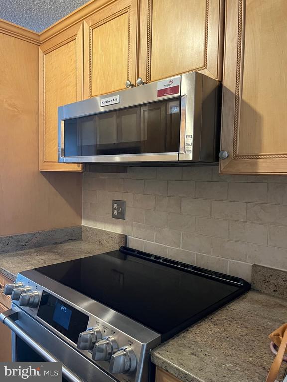 Foto del edificio - 1800 Old Meadow Rd