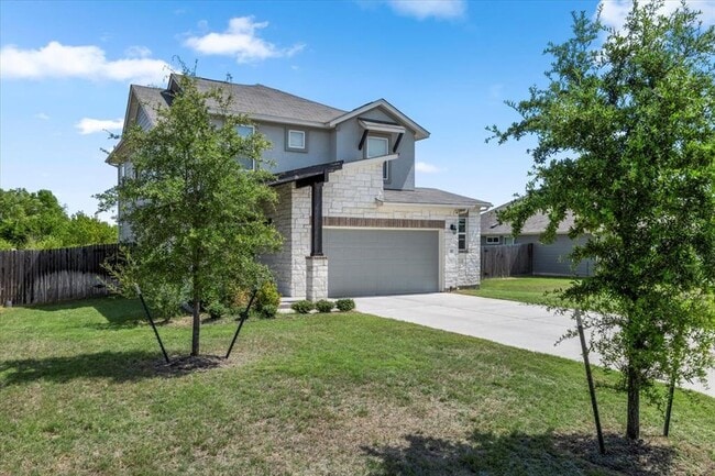 Building Photo - 121 Emerald Pass