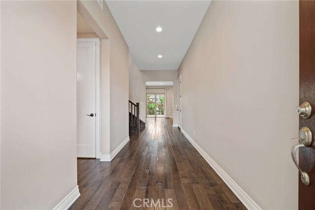Building Photo - 110 Cordial