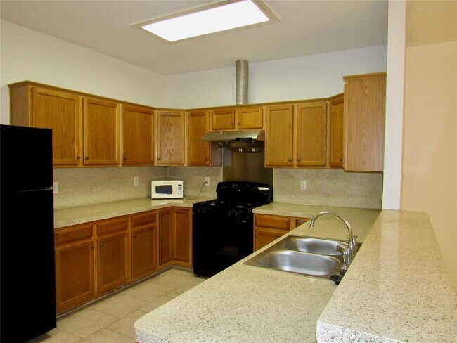 Building Photo - 2830 Burgess Hill Ct