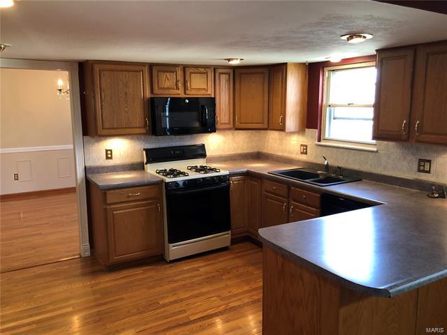 Building Photo - 425 Longbow Trail