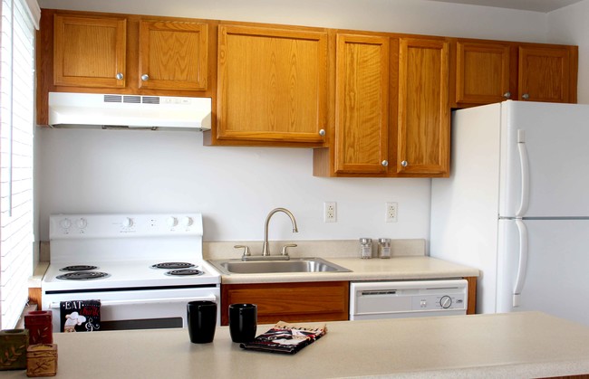 2BR-Kitchen - Pacific Highlands Apartments