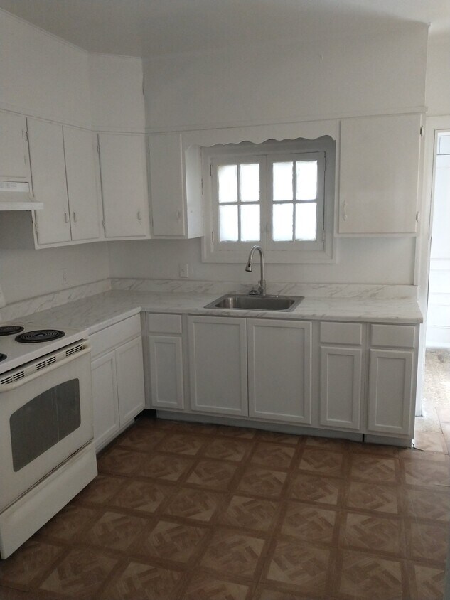 Foto del edificio - 434 W Fisher Ave