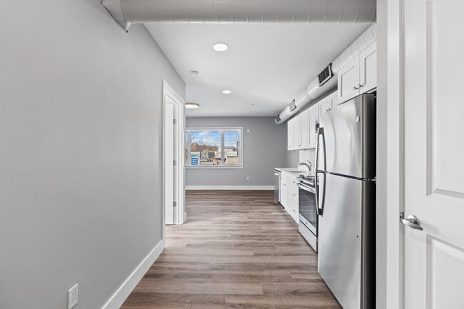 Building Photo - 250 Captain Thomas Blvd