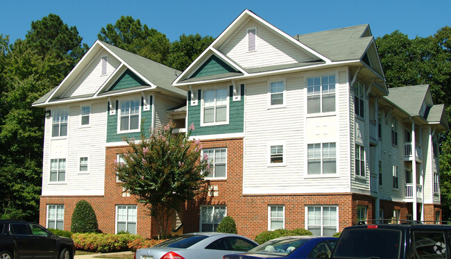 Sterling Glen Apartaments - Sterling Glen Apartments