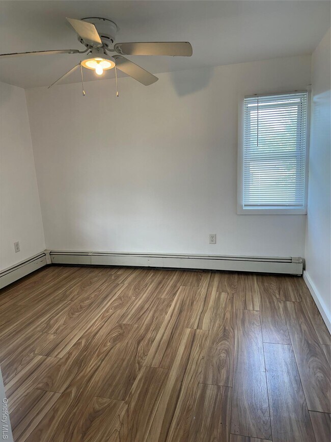 Foto del edificio - 547 NY-17M