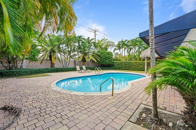 Foto del edificio - 12730 Ixora Rd