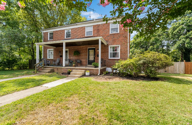 Foto del edificio - 6502 Loch Hill Rd