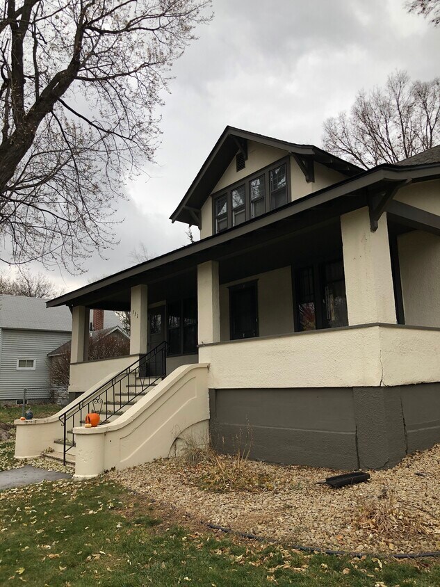 Primary Photo - 551 7th St W