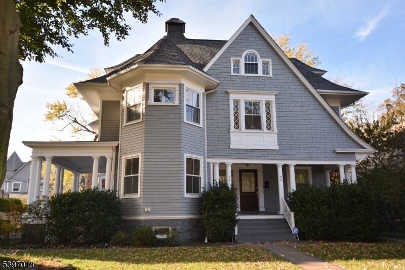 Foto principal - 94 Midland Ave