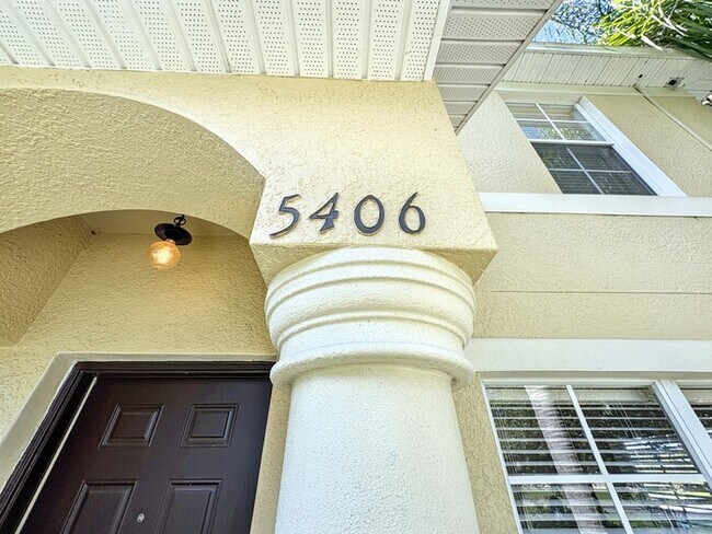 Foto del edificio - 5406 Fieldstone Dr