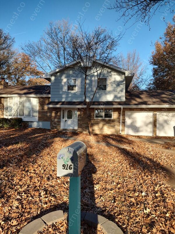 Primary Photo - 916 Dorton Ln