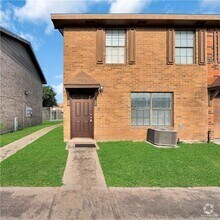 Building Photo - 2201 Kennedy St