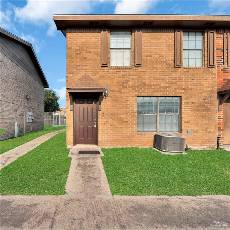 Foto principal - 2201 Kennedy St