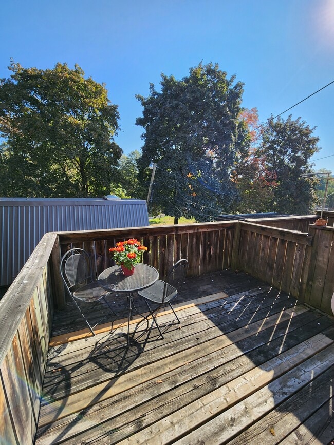 Building Photo - Bohemian One-Bedroom with Private Deck, St...