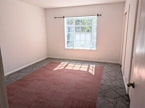 Building Photo - 2601 Bellefontaine