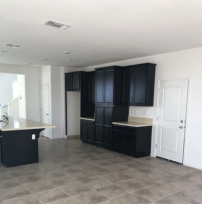 Foto del edificio - 2557 Lacey Ann Ave