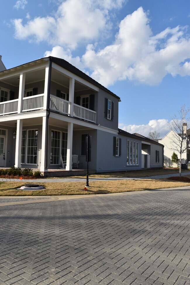 Foto del edificio - 3305 Pointe-Marie Dr